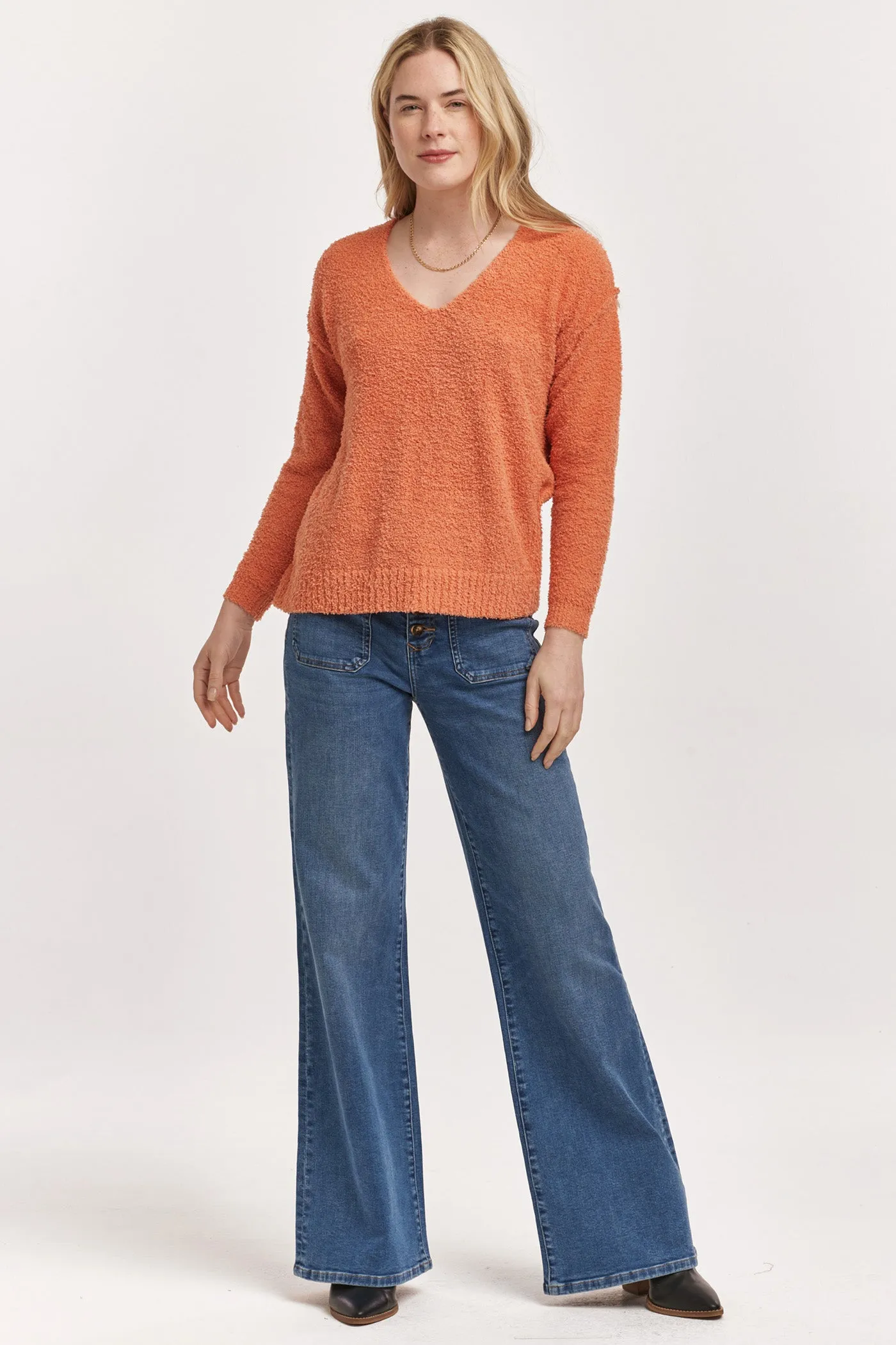CALLEEN V NECK LONG SLEEVE RELAXED FIT SWEATER KUMQUAT