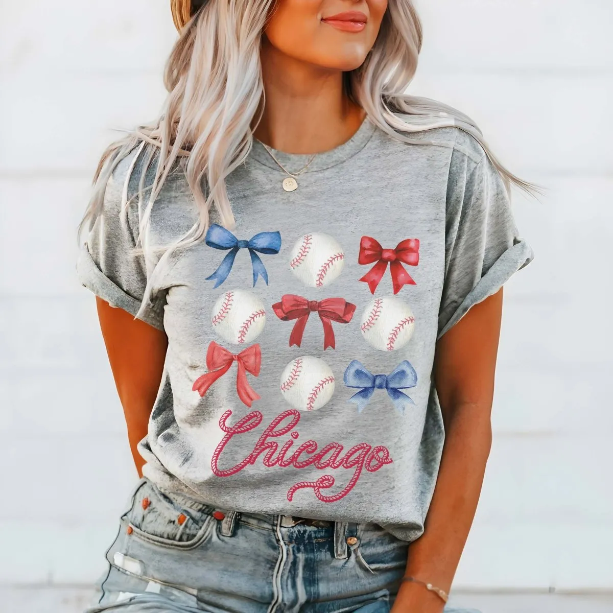 Chicago Bows And Baseballs Tee
