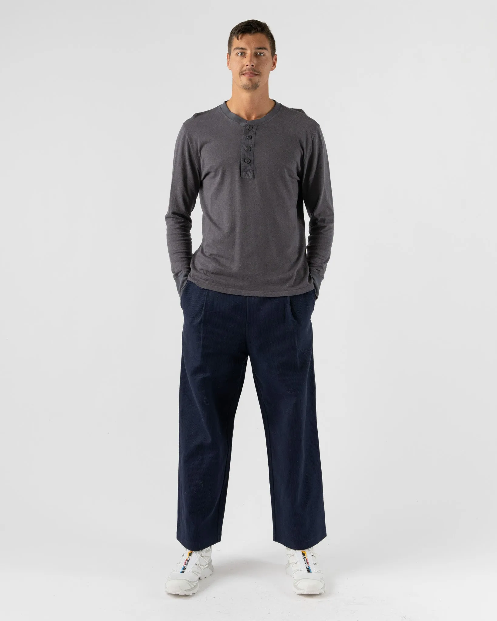 Jungmaven Mountain Henley in Diesel Gray