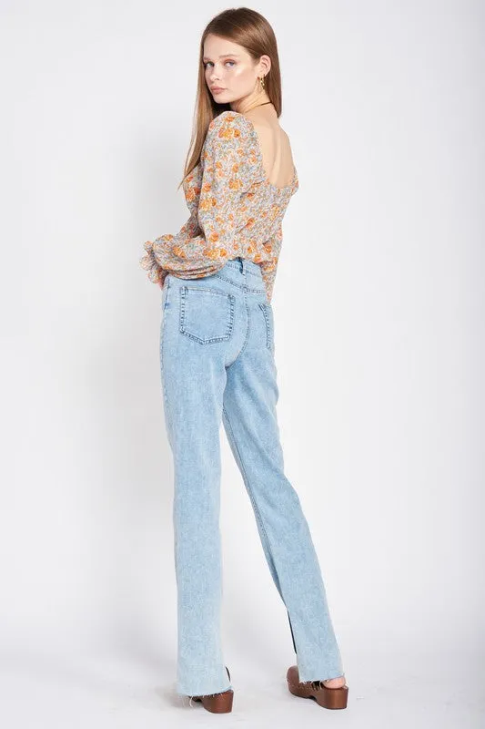 SCOOP NECK FLORAL TOP WITH RUFFLE DETAIL