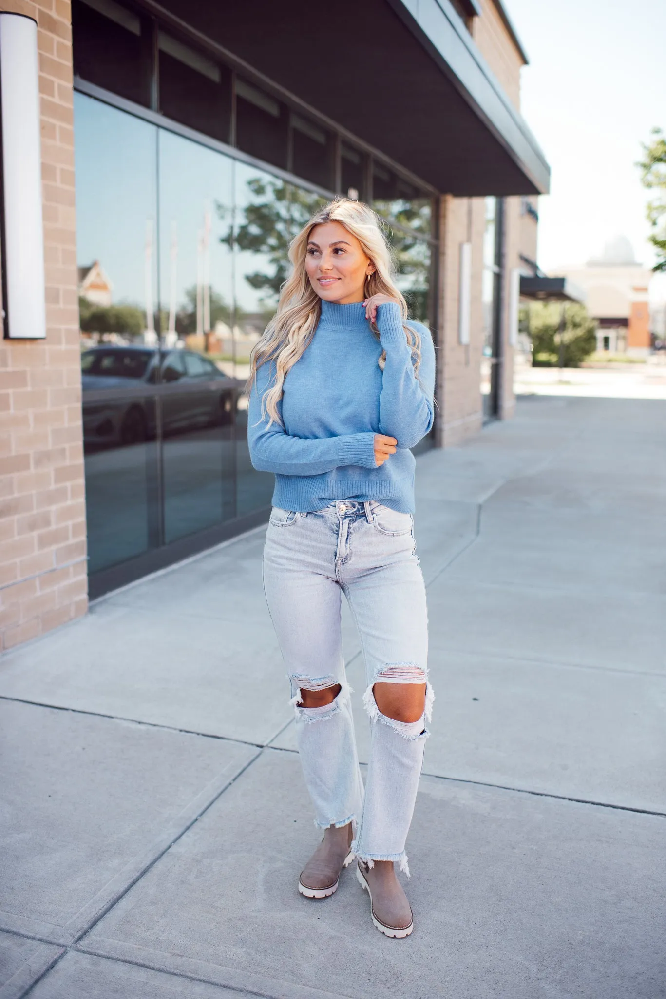 Sea Level Sweater (Blue)
