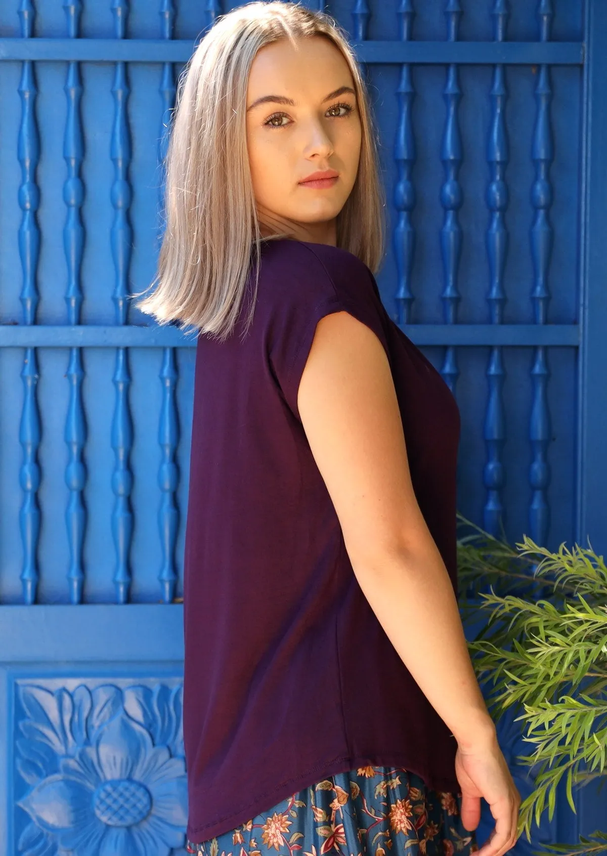 Simple Top V-neck Dark Purple